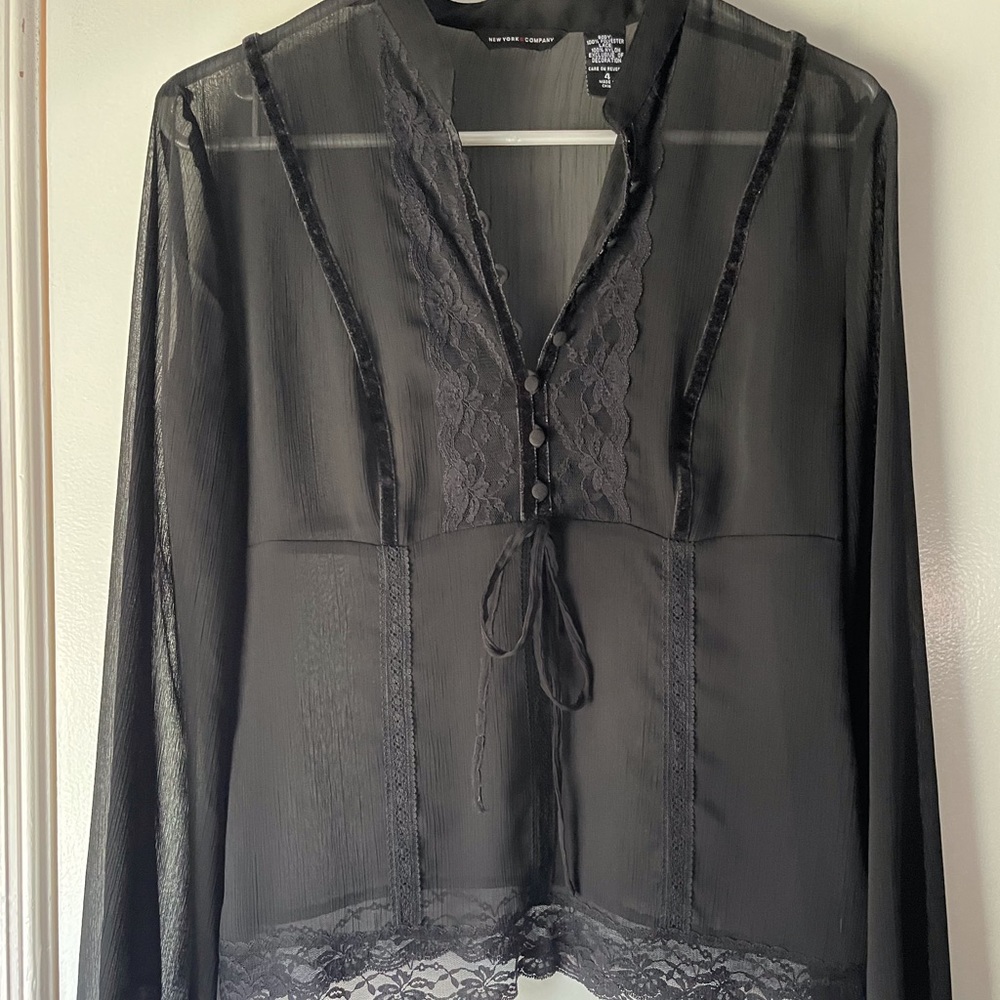 Beautiful (see though) blouse